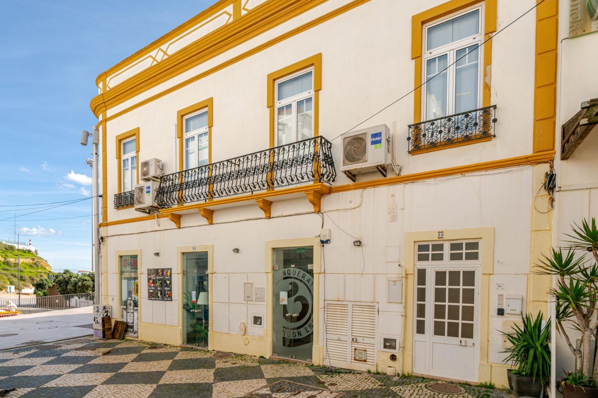 Down Town Beach House Albufeira Exterior photo